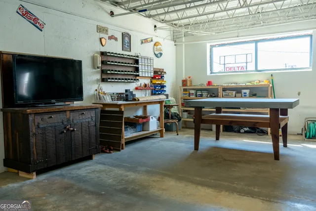 $850,000 | 18 West Currahee Street, Toccoa, GA 30577