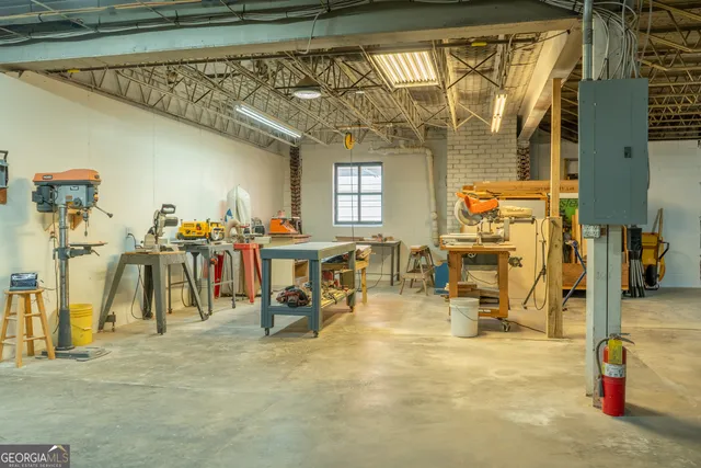 $850,000 | 18 West Currahee Street, Toccoa, GA 30577