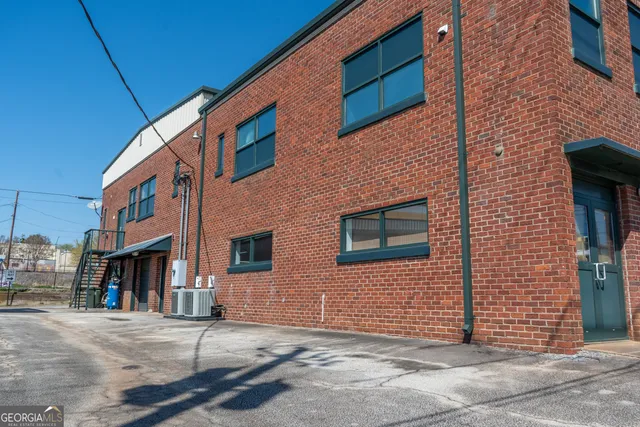 $850,000 | 18 West Currahee Street, Toccoa, GA 30577