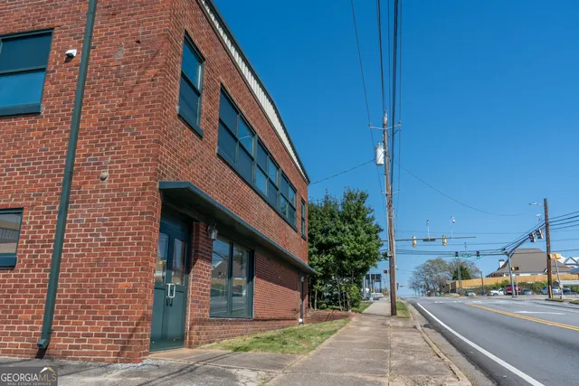 $850,000 | 18 West Currahee Street, Toccoa, GA 30577