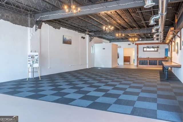 $850,000 | 18 West Currahee Street, Toccoa, GA 30577