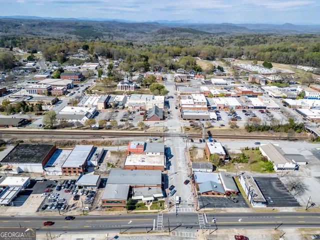 $850,000 | 18 West Currahee Street, Toccoa, GA 30577