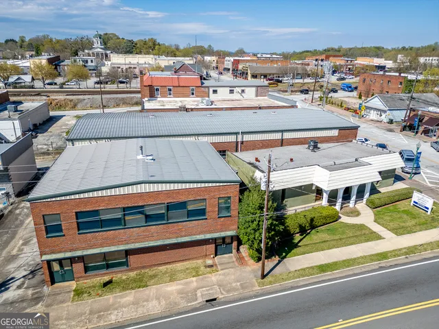 $850,000 | 18 West Currahee Street, Toccoa, GA 30577