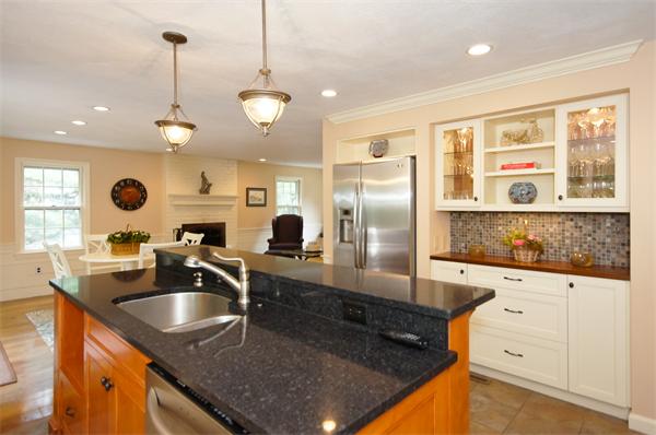 41 Sanderson Road Lexington, MA 02420 - Photo 5 of 29 Gallery Image 5