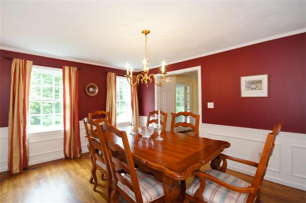 41 Sanderson Road Lexington, MA 02420 - Photo 10 of 29 Gallery Image 10