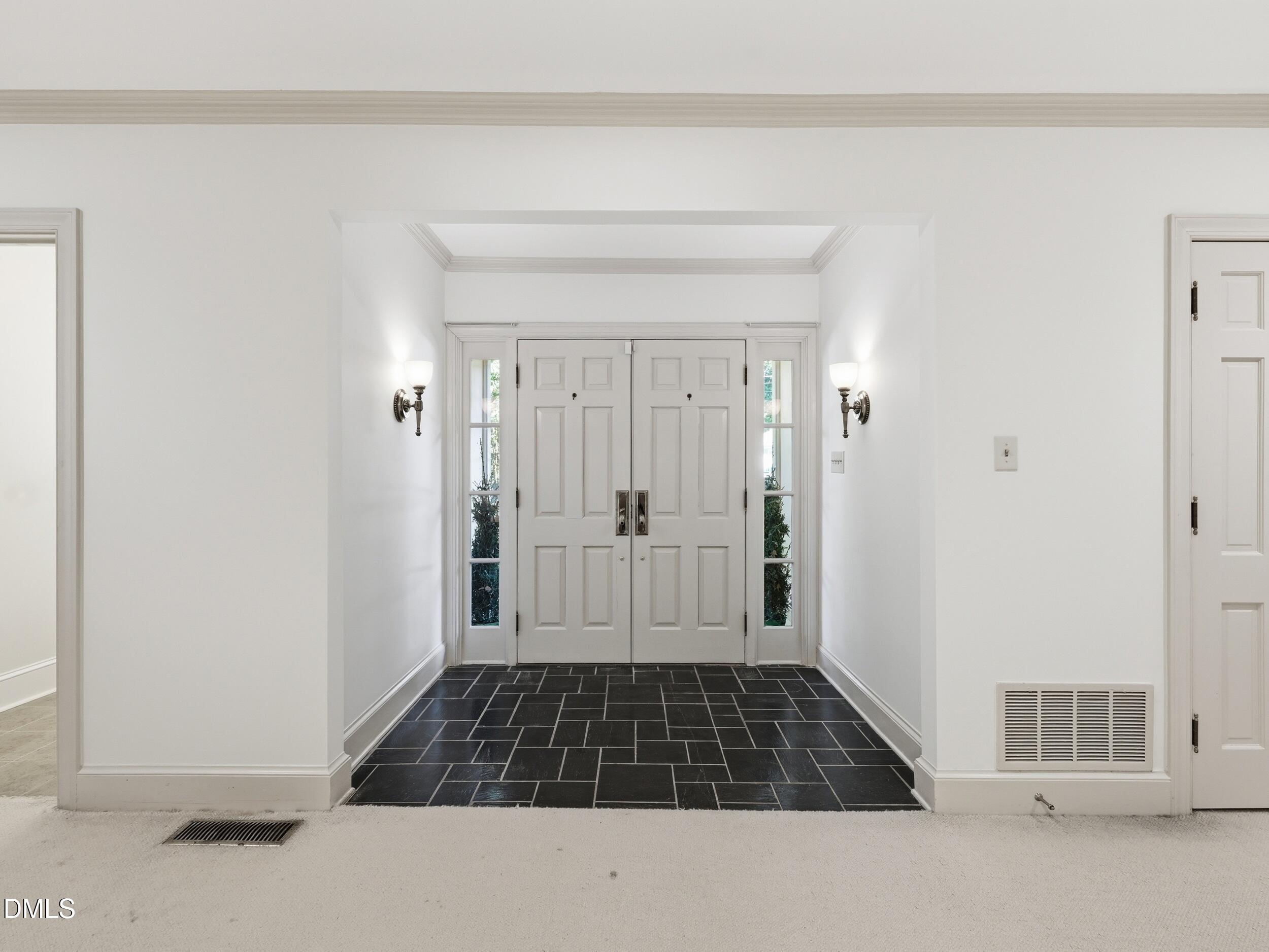 2420 Tyson Street Raleigh, NC 27612 - Photo 10 of 67