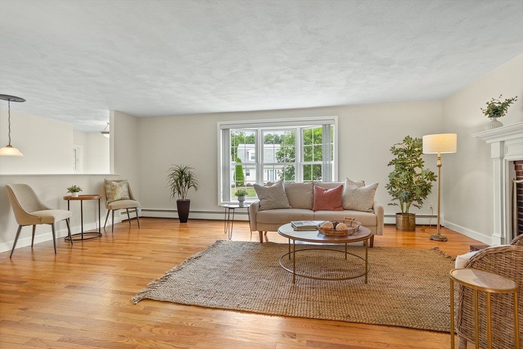 5 Mallard Road Acton, MA 01720 - Photo 5 of 41 Gallery Image 5