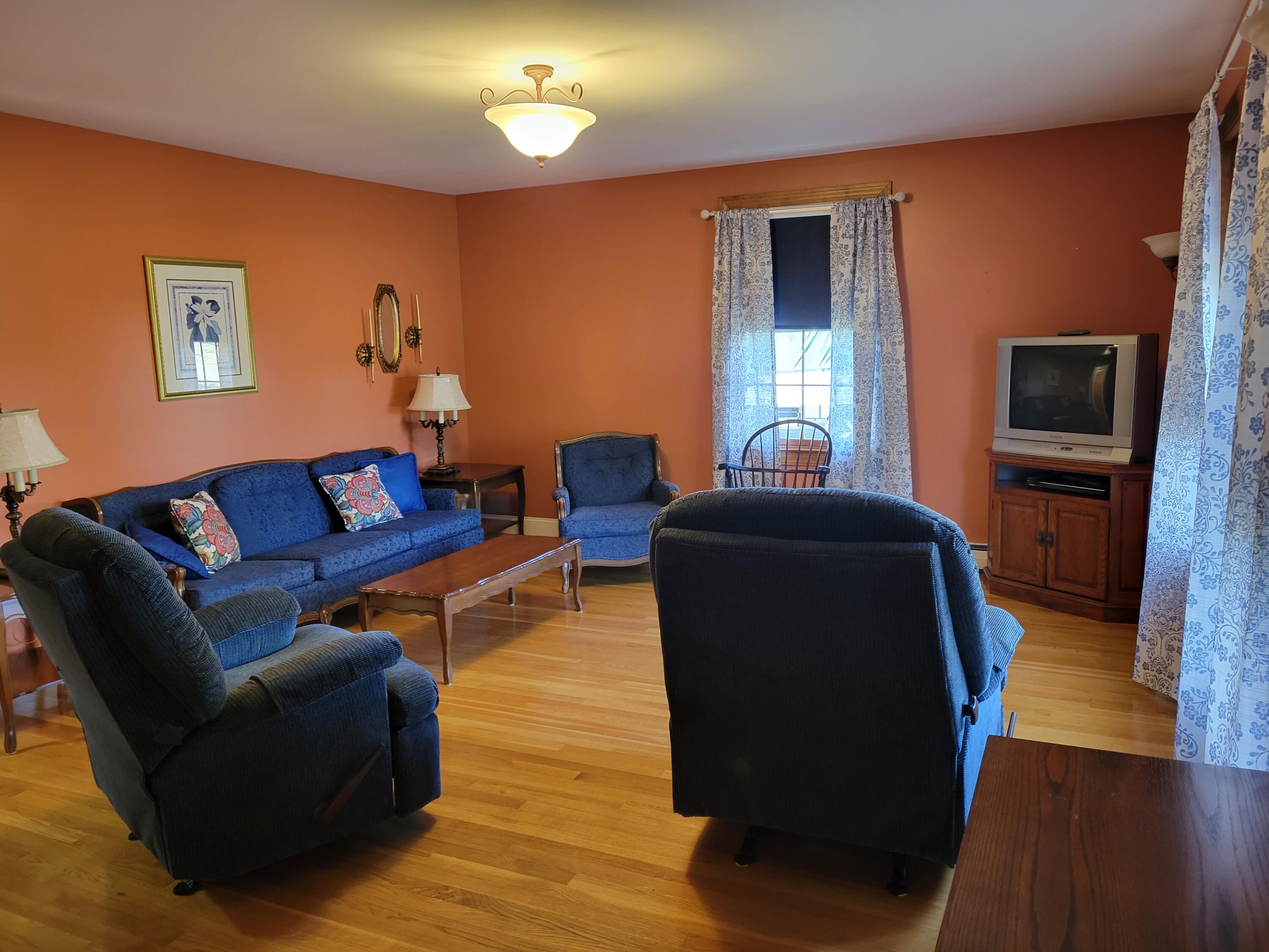 509 Cushman Road Winslow, ME 04901 - Photo 12 of 24 Living Room