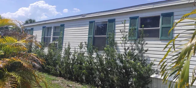 $130,000 | 9801 Oaks Street, Tampa, FL 33635