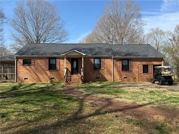 $2,000 | 104 Walters Street, Mayodan, NC 27027