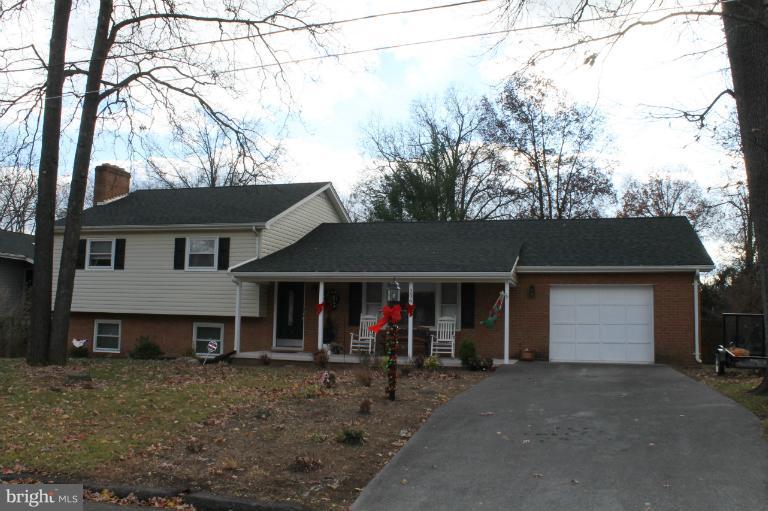 206 Beechcroft Road Winchester, VA 22601 - Photo 1 of 29 Exterior (Front)
