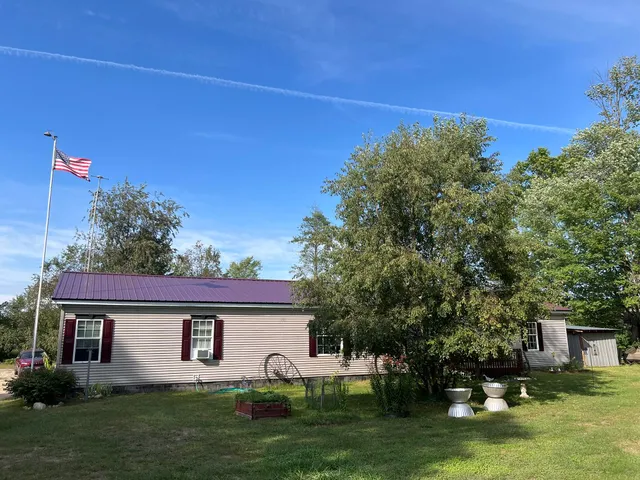 $279,900 | 984 West Rose Meadow Drive, Luther, MI 49656