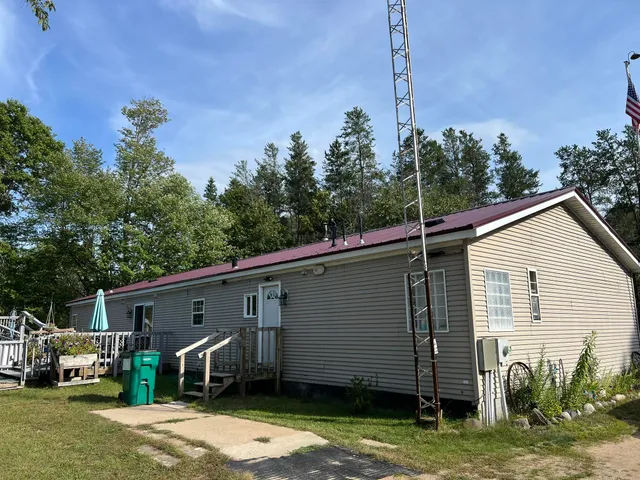 $279,900 | 984 West Rose Meadow Drive, Luther, MI 49656