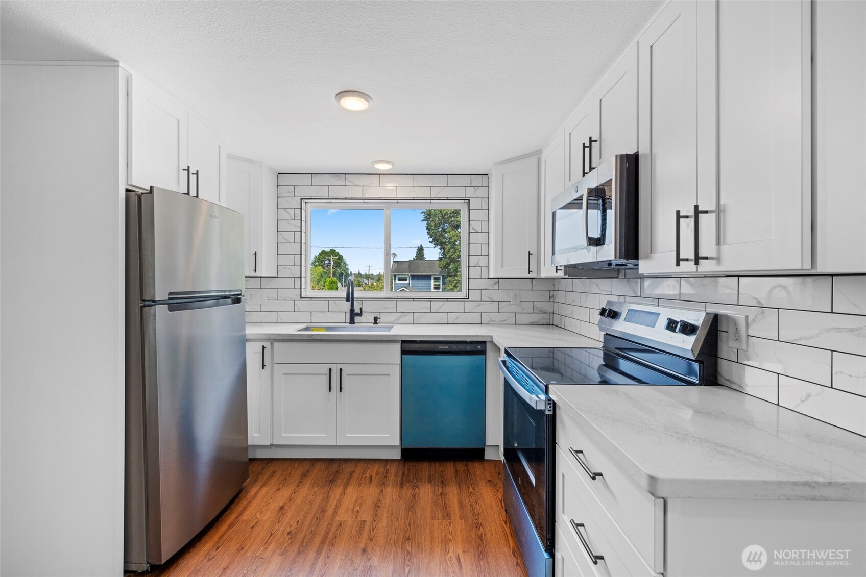 2104 Rockefeller Avenue, Unit 1716 Everett, WA 98201 - Photo 21 of 39 Gallery Image 21