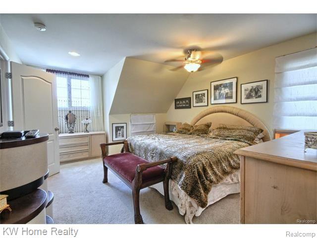 3097 Grove Street Keego Harbor, MI 48320 - Photo 12 of 21