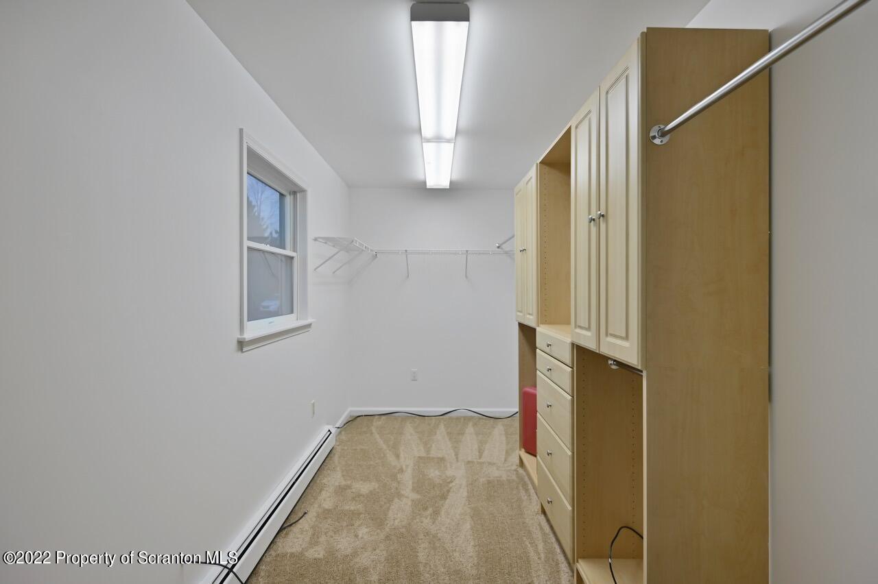 485 Spring Run Lane Moscow, PA 18444 - Photo 20 of 89 Gallery Image 20