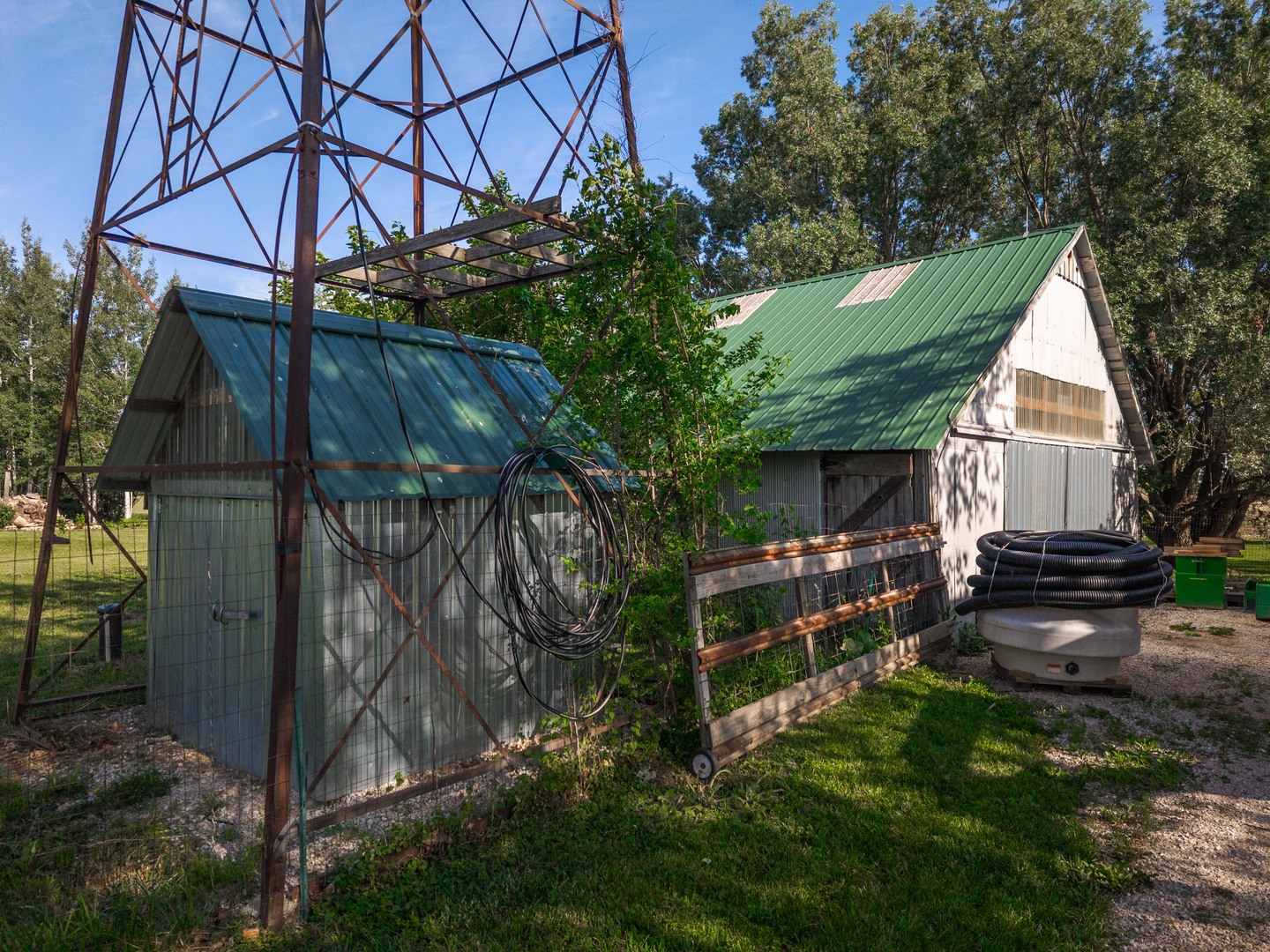 22037 East 2600 N Road Odell, IL 60460 - Photo 57 of 59 a view of a house with backyard and sitting area