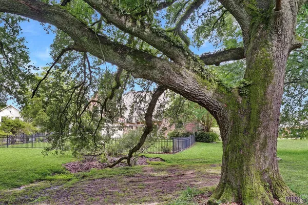 $585,000 | 11924 Indigo Drive, St. Francisville, LA 70775