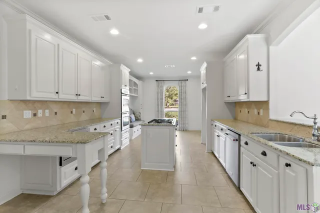 $595,000 | 11924 Indigo Drive, St. Francisville, LA 70775