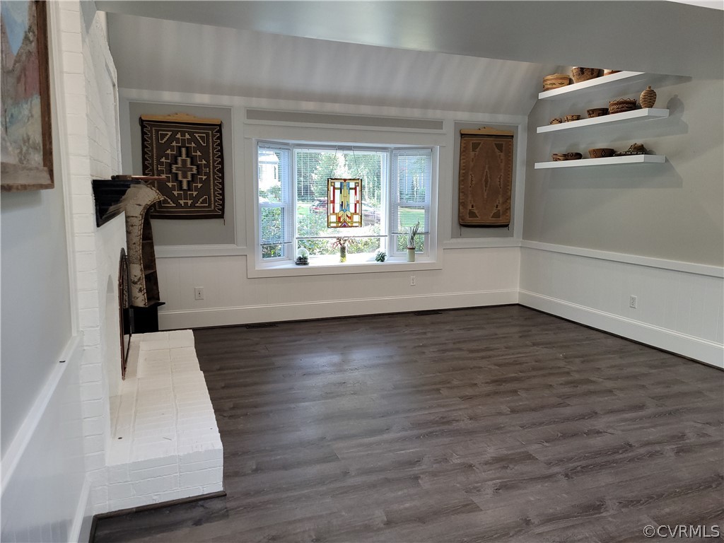 13803 Sunrise Bluff Road Midlothian, VA 23112 - Photo 16 of 42 a view of a living room and hardwood floor