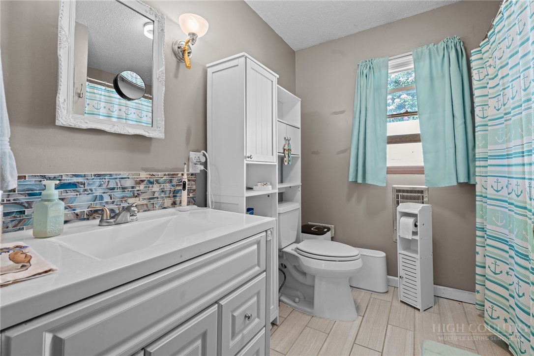 190 Benfield Road Crossnore, NC 28657 - Photo 25 of 50