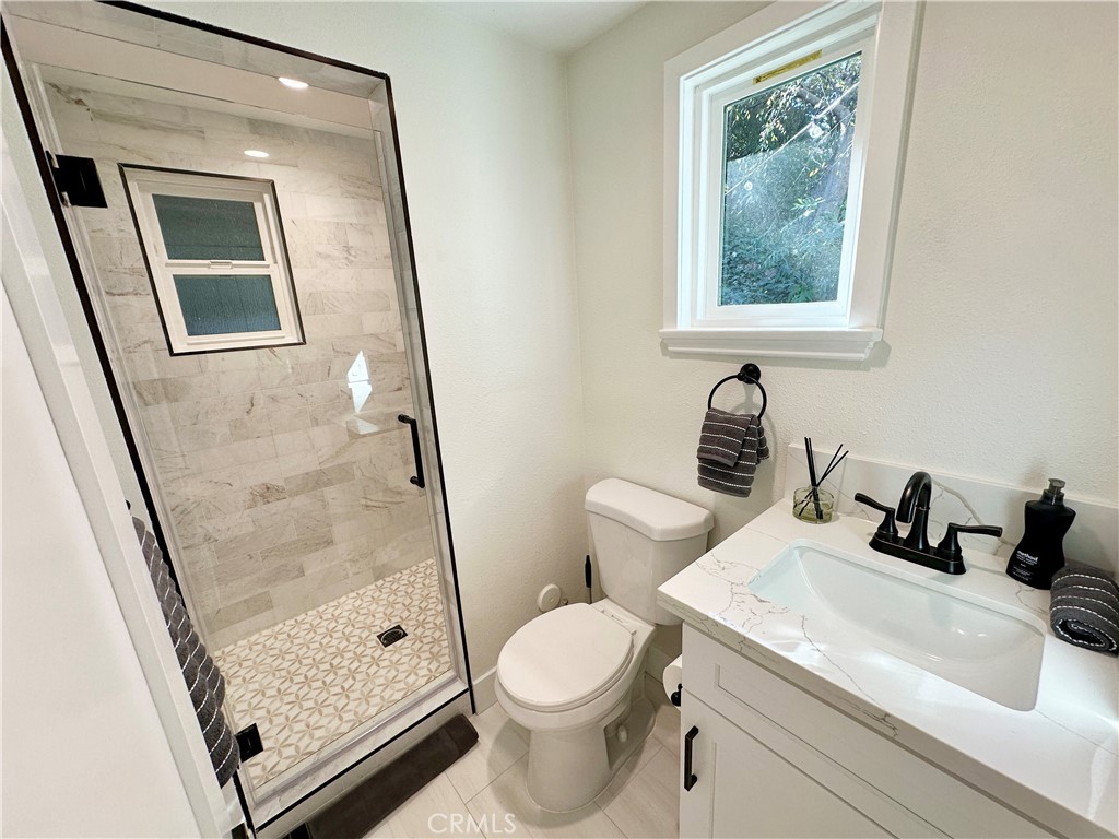 3812 Shannon Road Los Angeles, CA 90027 - Photo 18 of 33