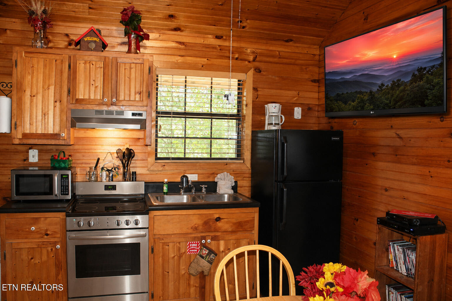 3616 Pittman Center Road Sevierville, TN 37876 - Photo 7 of 28 07_beyc6a8ef0cf6aa0c