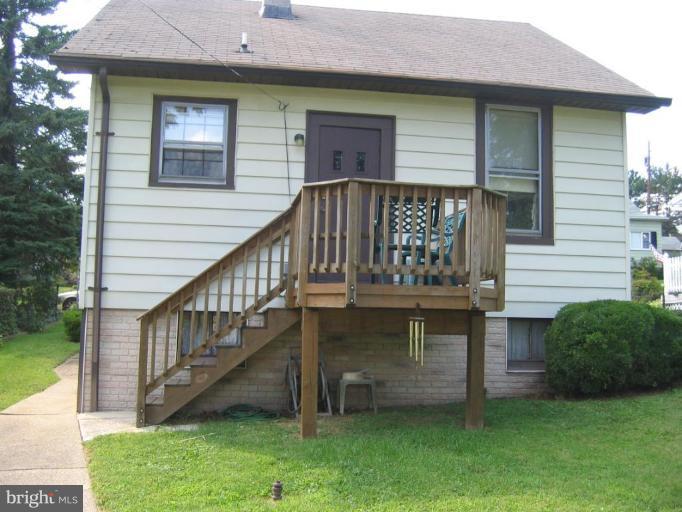 6307 Beechwood Road Baltimore, MD 21239 - Photo 3 of 14 Deck