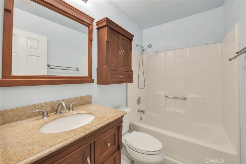 9742 East Ave R 8 Littlerock, CA 93543 - Photo 26 of 41