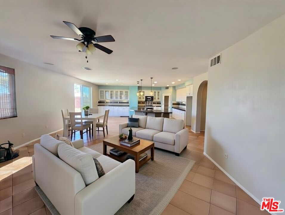 43029 59th Street West Lancaster, CA 93536 - Photo 6 of 23