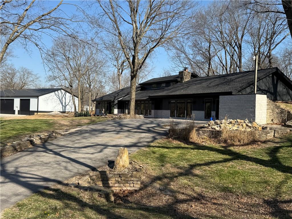 8016 Northwest Hampton Road Kansas City, MO 64152 - Photo 5 of 9