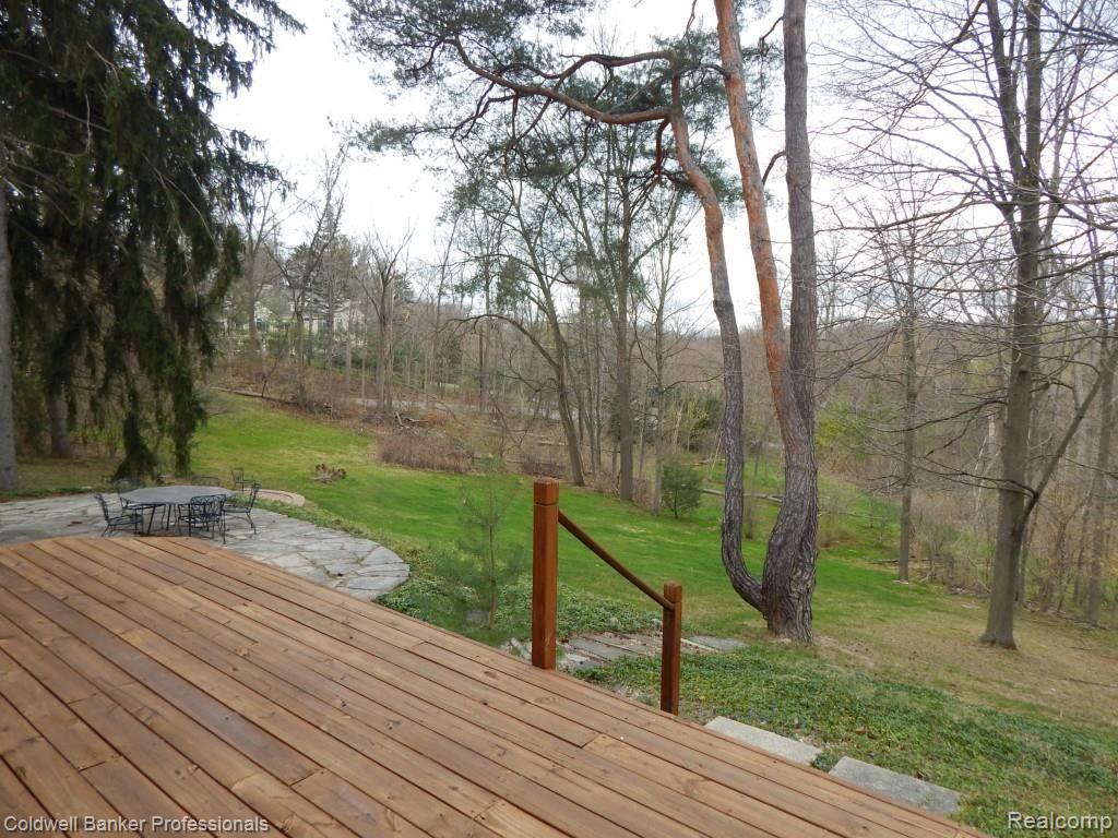 19846 Beverly Road Franklin, MI 48025 - Photo 40 of 51 DSCN1653.jpg