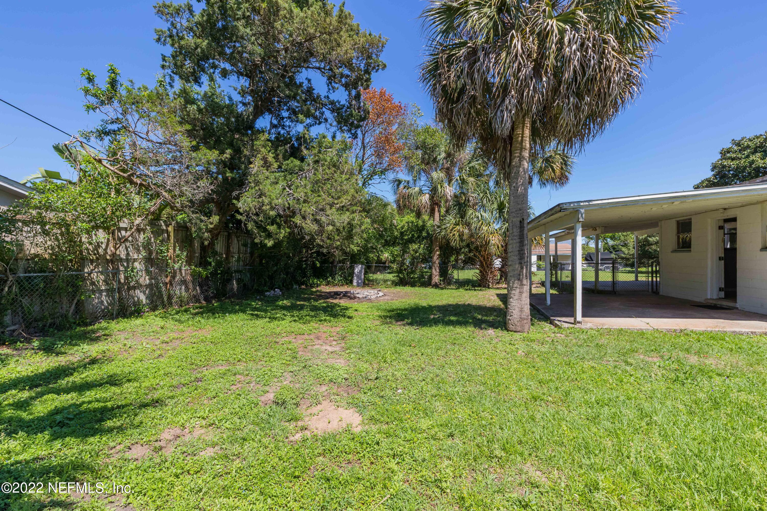 306 Ribault Street St. Augustine, FL 32080 - Photo 11 of 31 a view of backyard with green space