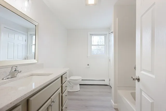 $2,600 | 23 Hunt Street, Unit C, Nashua, NH 03060