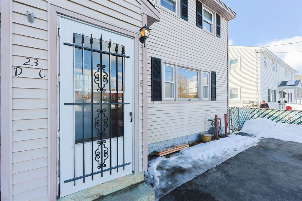 23 Hunt Street, Unit C Nashua, NH 03060 - Photo 2 of 25