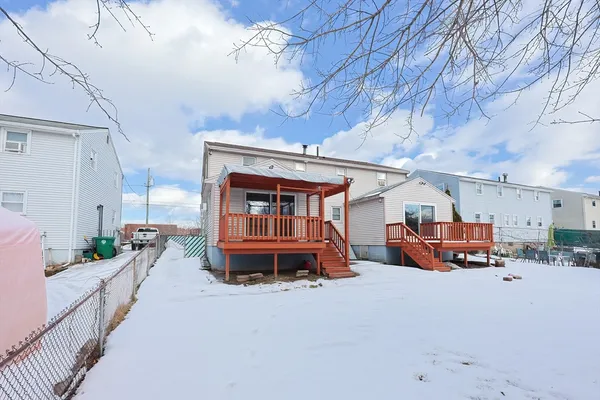 $2,600 | 23 Hunt Street, Unit C, Nashua, NH 03060