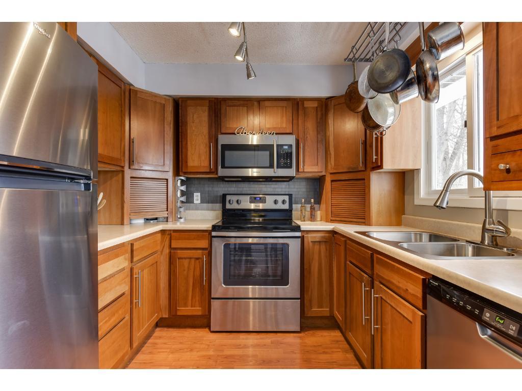 24740 Amlee Road Excelsior, MN 55331 - Photo 8 of 24