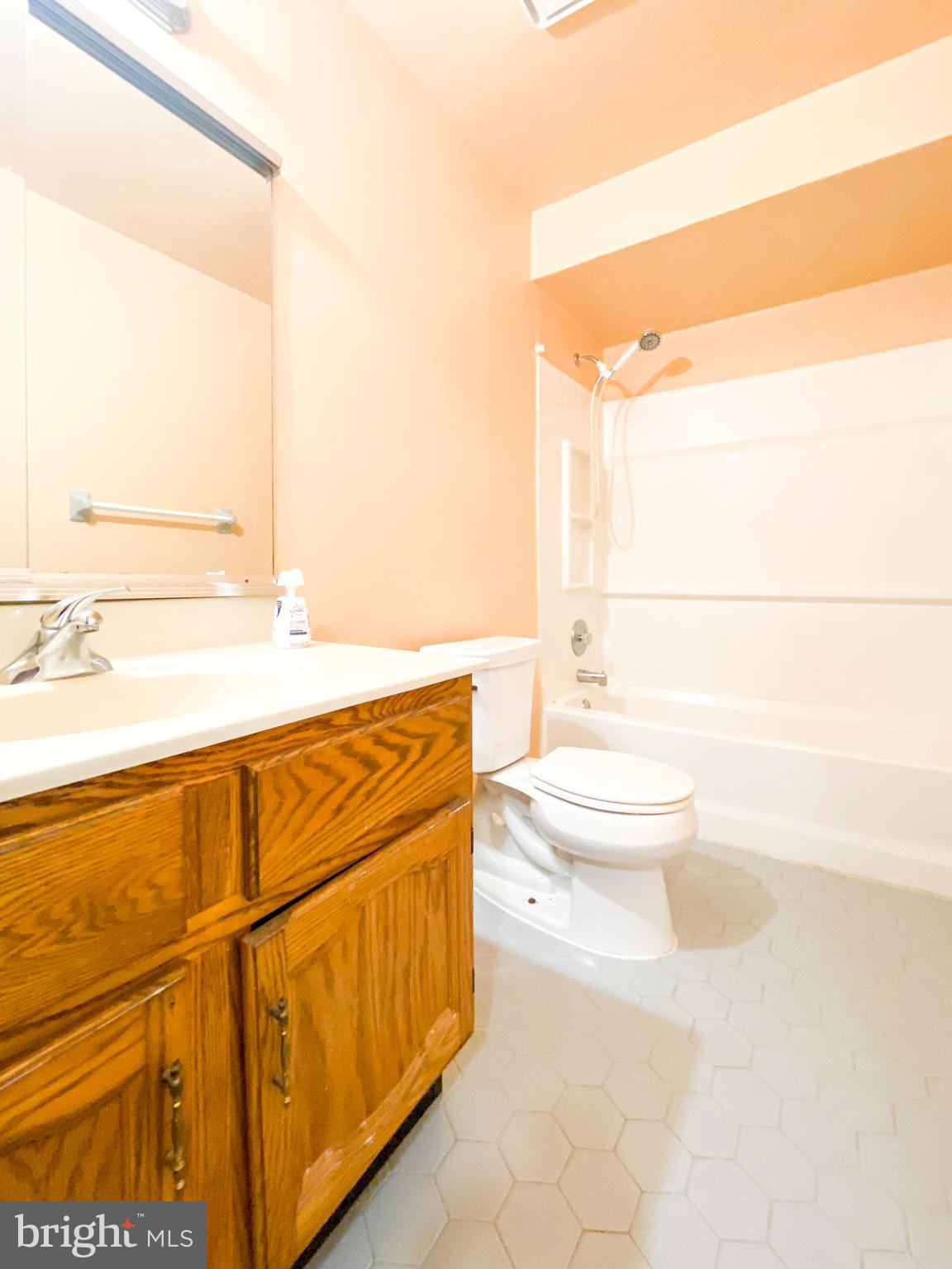 101 Blue Anchor Road Sicklerville, NJ 08081 - Photo 14 of 28 Master Bath