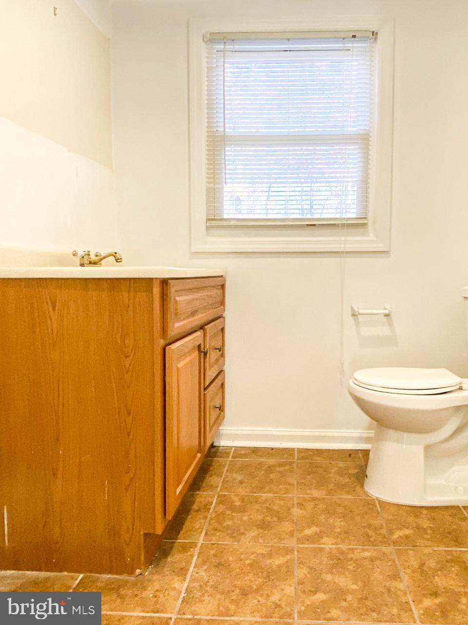 101 Blue Anchor Road Sicklerville, NJ 08081 - Photo 22 of 28 Lower Level Powder Room