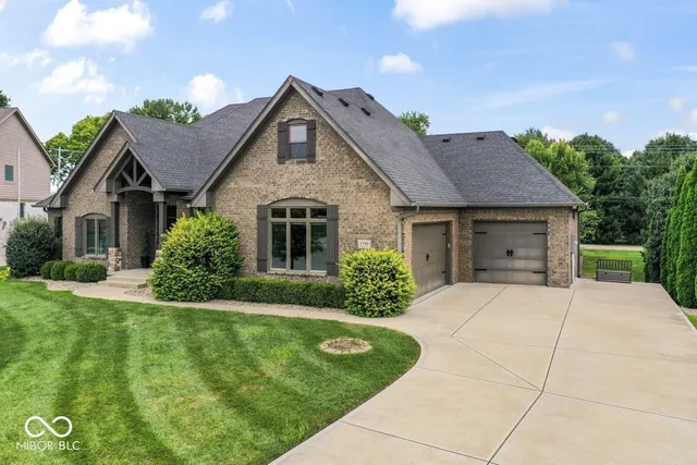 $759,000 | 1740 Golden Field Drive, Greenwood, IN 46143