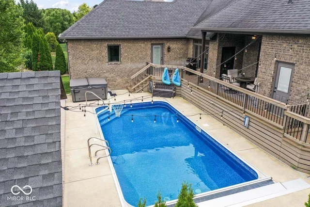 $759,000 | 1740 Golden Field Drive, Greenwood, IN 46143