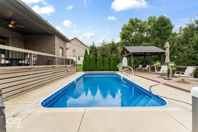 $759,000 | 1740 Golden Field Drive, Greenwood, IN 46143