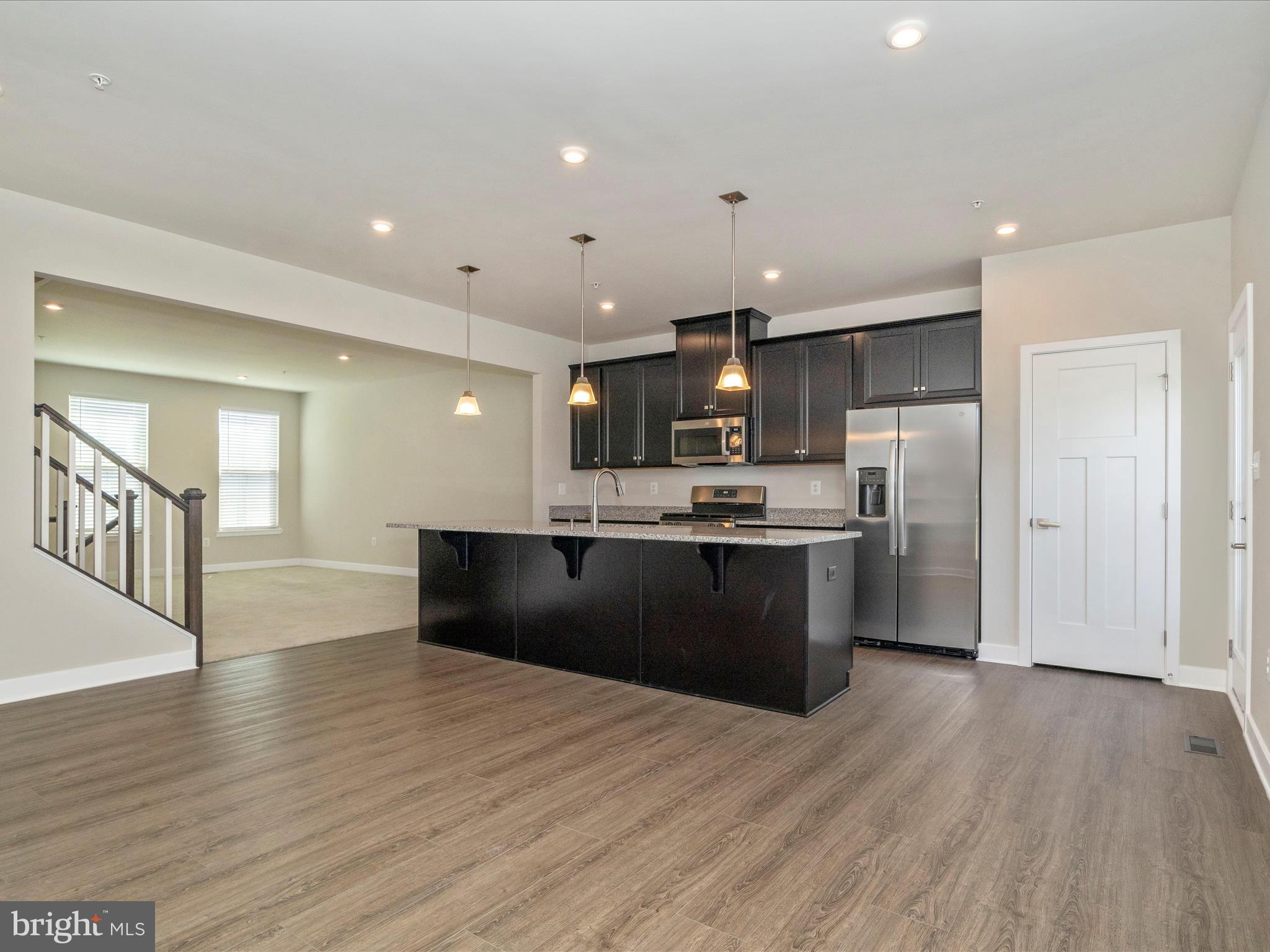 14957 Ring House Road Brandywine, MD 20613 - Photo 12 of 34 Kitchen & Dining Area