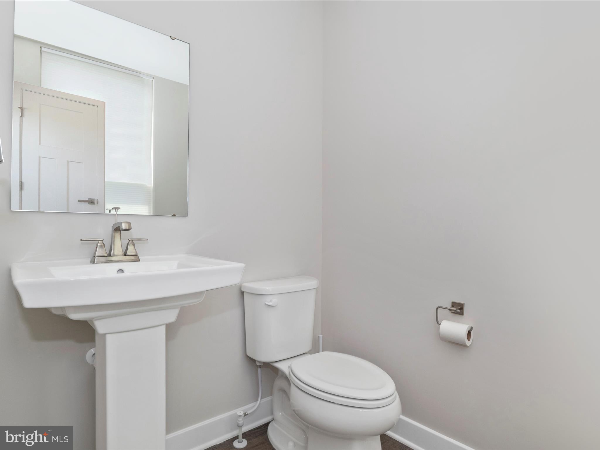 14957 Ring House Road Brandywine, MD 20613 - Photo 9 of 34 Powder Room- Main Floor
