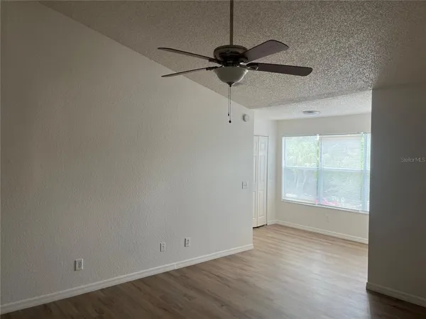 $158,900 | 5132 Conroy Road, Unit 938, Orlando, FL 32811