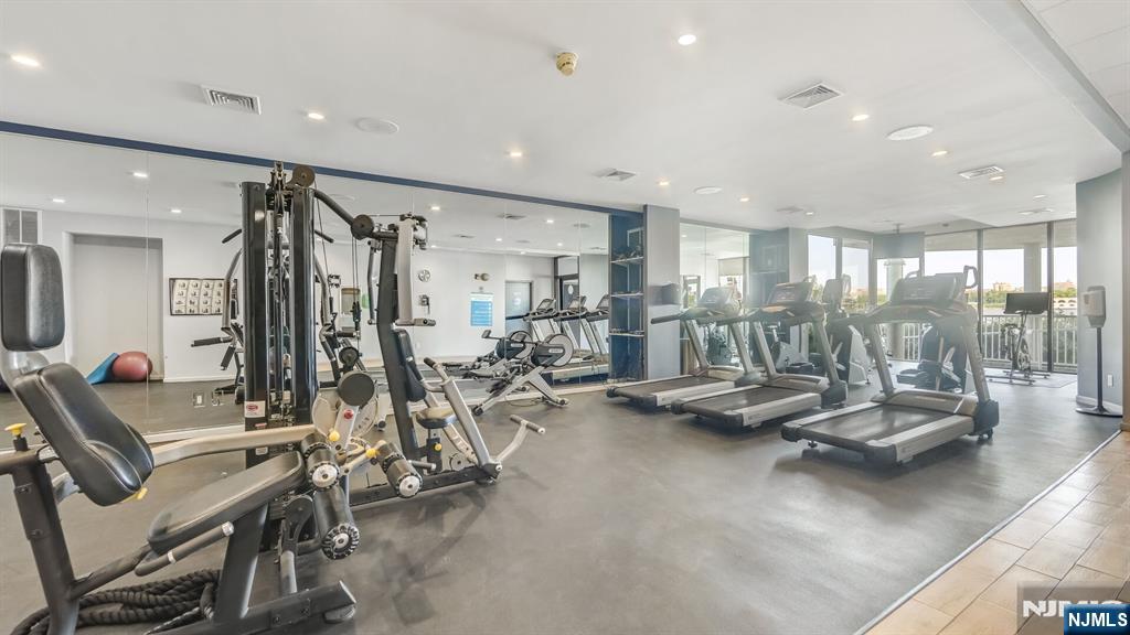 1077 River Road, Unit 903 Edgewater, NJ 07020 - Photo 37 of 37