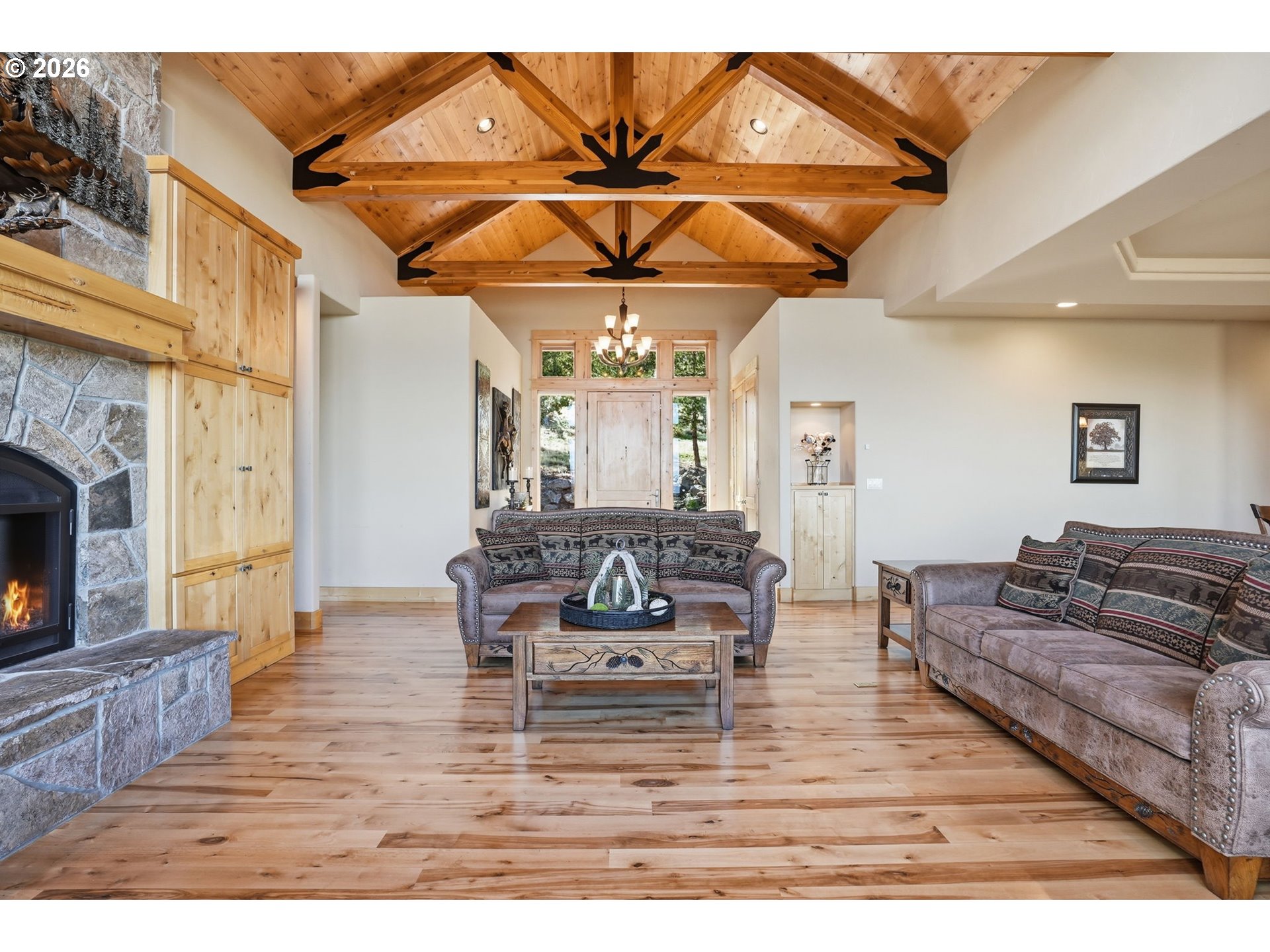 631 Sundance Ridge Court Redmond, OR 97756 - Photo 14 of 48 Great Room