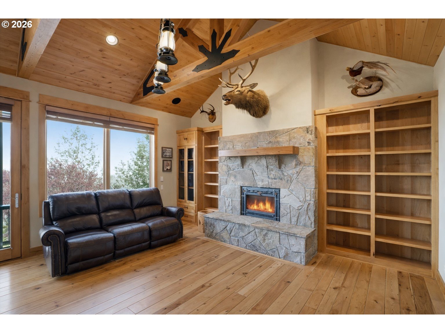 631 Sundance Ridge Court Redmond, OR 97756 - Photo 24 of 48 Family Room