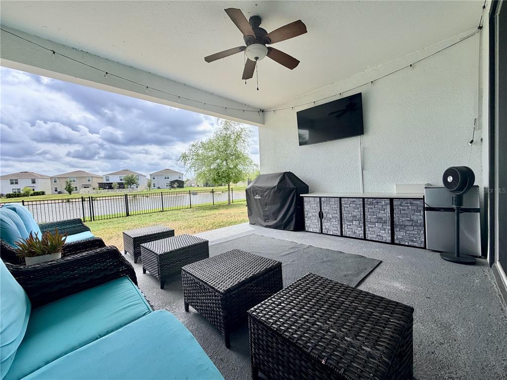 1160 Bering Road Wesley Chapel, FL 33543 - Photo 12 of 35