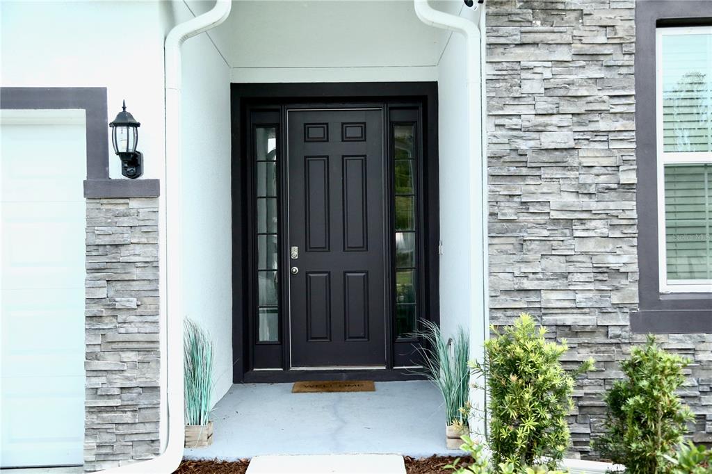 1160 Bering Road Wesley Chapel, FL 33543 - Photo 2 of 35